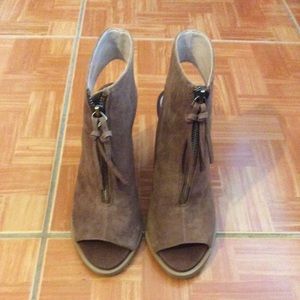 New French Connection open toe boots tan/brown